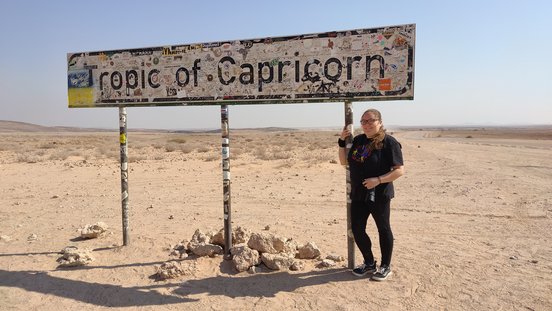 SKR Mitarbeiterin Kerstin am Tropic of Capricorn SKR Mitarbeiterin Kerstin am Tropic of Capricorn
