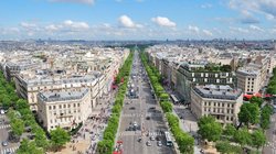 Arc de Triomphe und Champs Elysees, Paris, Frankreich
