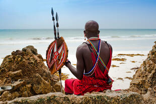 Maasai Krieger am Diani Beach
