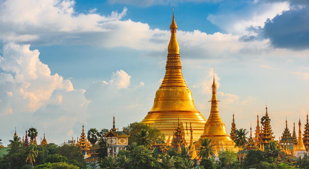 Shwedagon Pagoda während einer Myanmar Rundreise