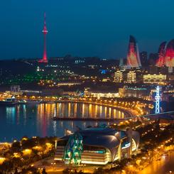 Baku bei Nacht 