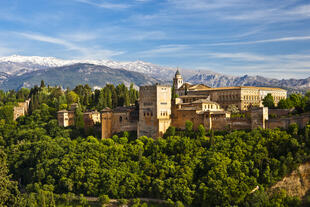 Blick auf Alhambra (UNESCO Weltkulturerbe)