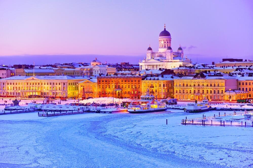 Blick auf den Hafen von Helsinki