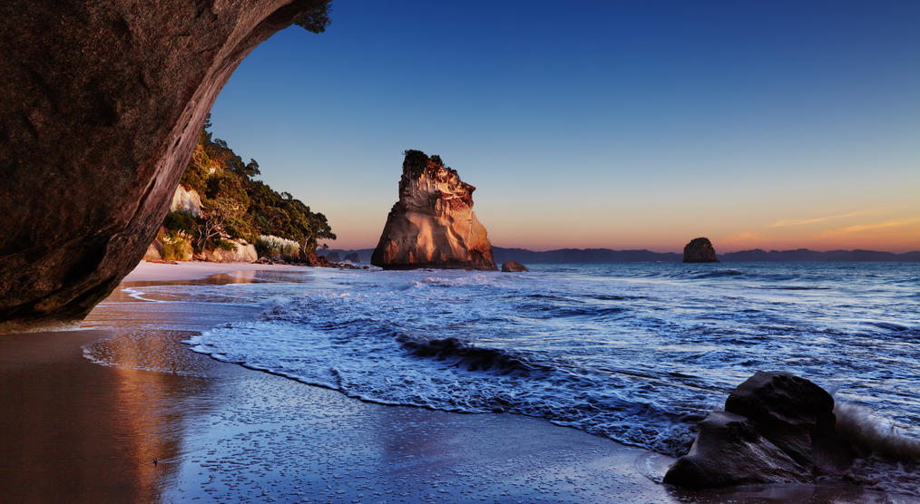 Sonnenaufgang Cathedral Cove 