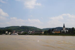 Stadt Unkel; Blick vom Rhein 
