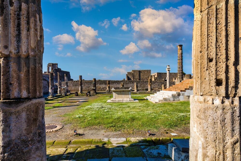 Antiken Ruinen der Stadt Pompeji 