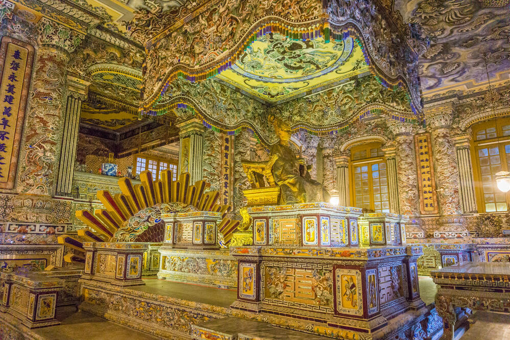 Innenraum des Khai Dinh-Mausoleums