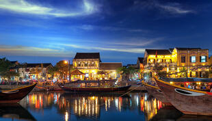 Altstadt von Hoi An bei Nacht