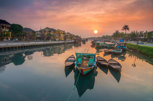 Sonnenuntergang am Fluss in Hoi An