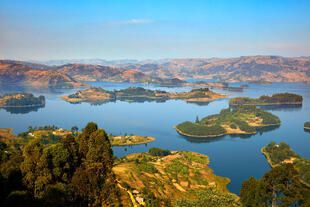 Bunyonyi See