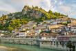 Weiße Häuser in Berat