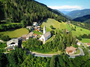 Blick auf das Ultental, Südtirol