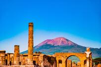 Pompei mit Vesuv im Hintergrund 