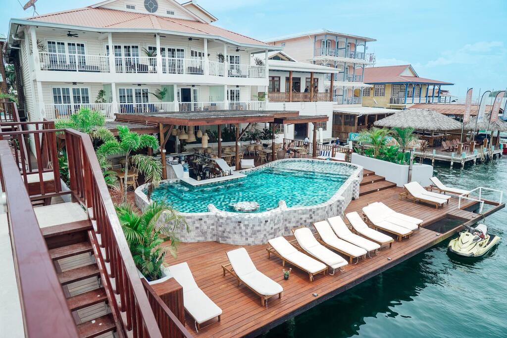 Poolanlage