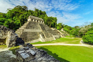 Antiker Maya Tempel in Palenque
