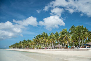 Strand vor Hotel
