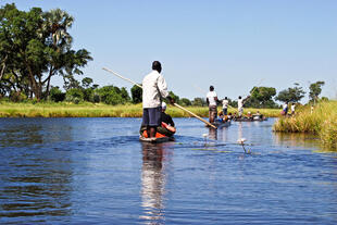Traditionelles Mokoro Boot
