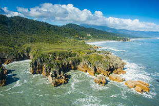Paparoa Nationalpark mit Blick auf die Pancake Rocks 