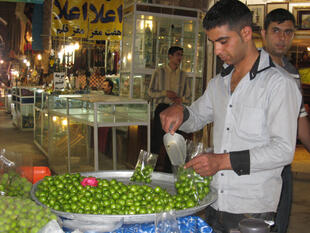 Obsthändler auf einem Basar