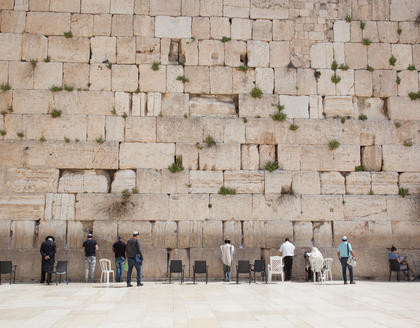 Gläubige an der Klagemauer in Jerusalem