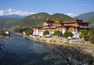 Kloster am Fluss in Punakha