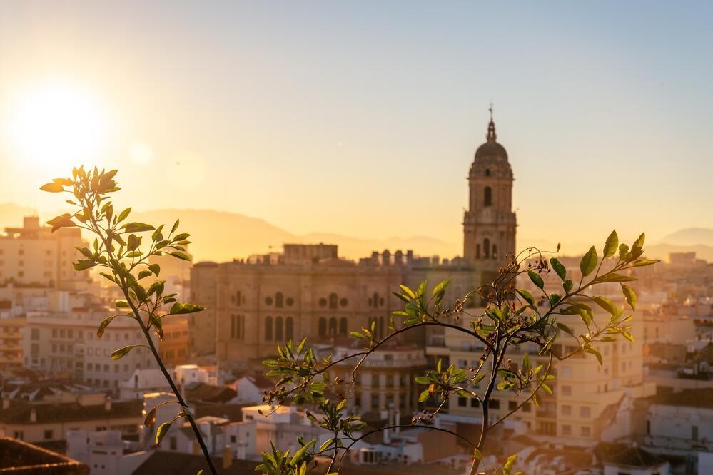 Málaga bei Sonnenuntergang