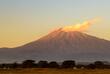 Der Mount Meru bei Arusha in der Abenddämmerung