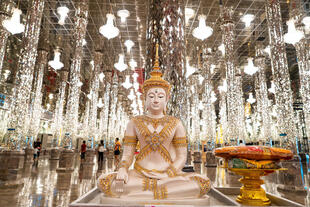 Kristallpalast in Uthai Thani