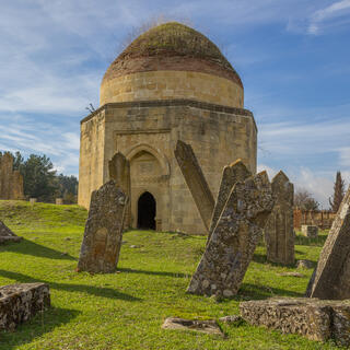 Kuppel des Yeddi Gumbaz Mausoleums