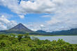 Arenal-See mit Blick auf den Vulkan