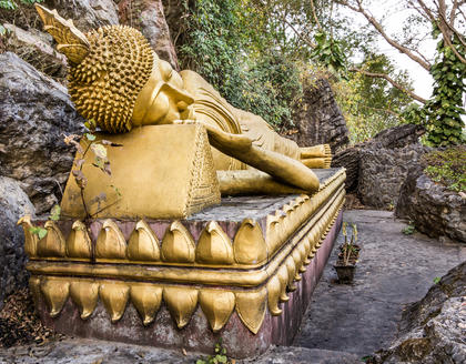 Schlafender Buddha auf dem Phou Si