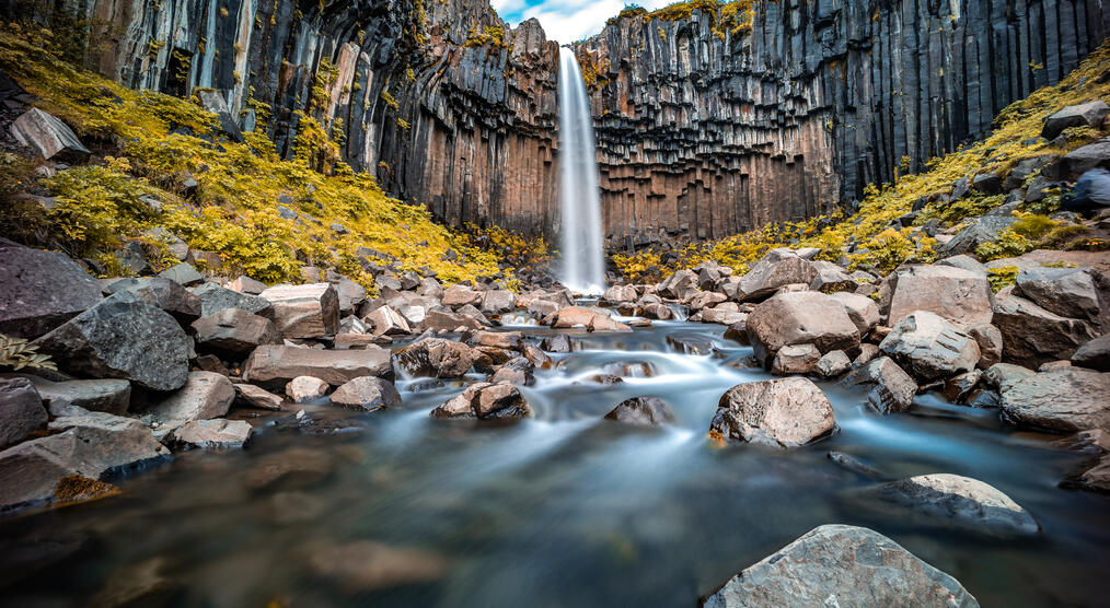 Schwarzer Wasserfall Svartifoss
