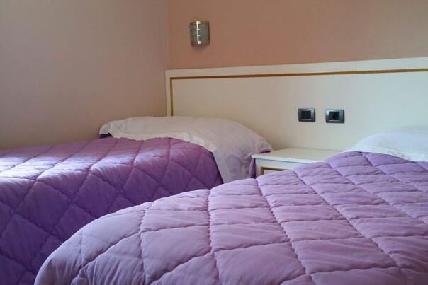 Zweibettzimmer