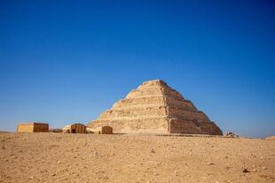 Stufenpyramide 