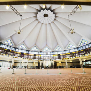 Innenraum der Masjid Negara 