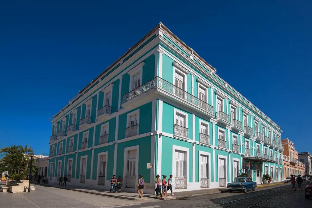 Außenansicht des Hotels La Unión