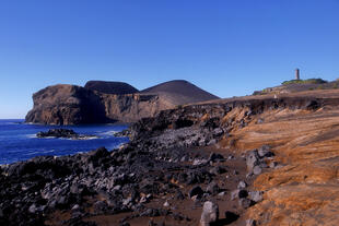Vulkangebiet auf der Insel Faial 