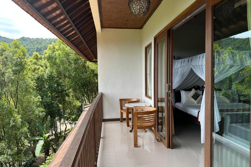 Zimmerbalkon