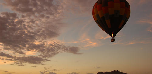 Heißluftballon über Namibia
