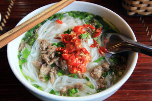 Traditionell vietnamesische Suppe
