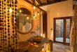Badezimmer im landestypischen Stil