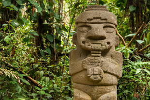 Statue in San-Augustín