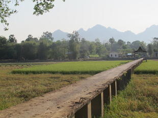Lakkhana Dorf 
