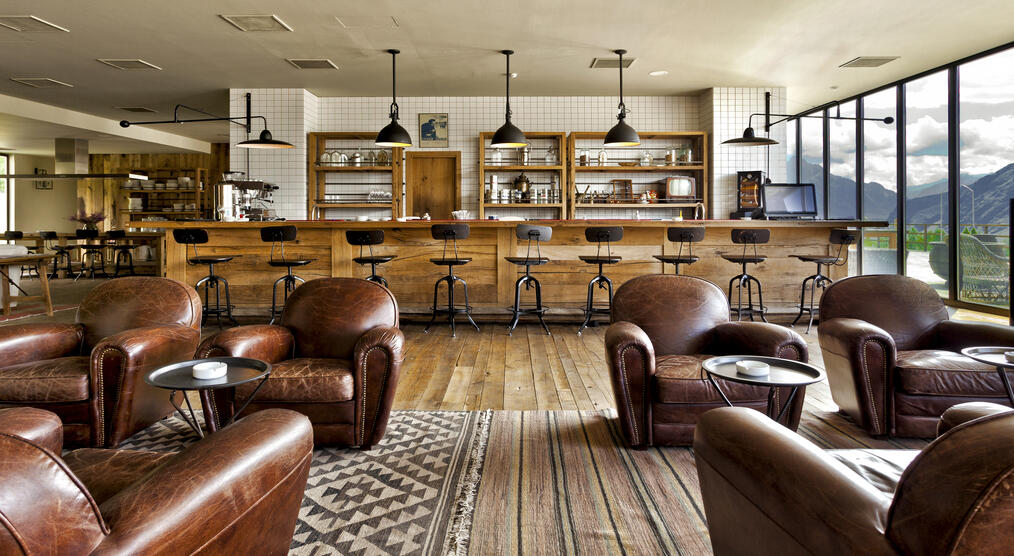 Lounge und Bar