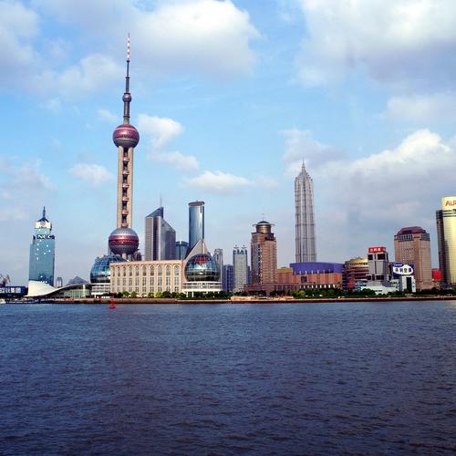 Skyline von Shanghai mit Oriental Pearl Tower