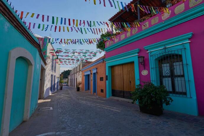 bunte Kolonialbauten in Oaxaca