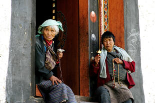 Ältere Damen in Bumthang