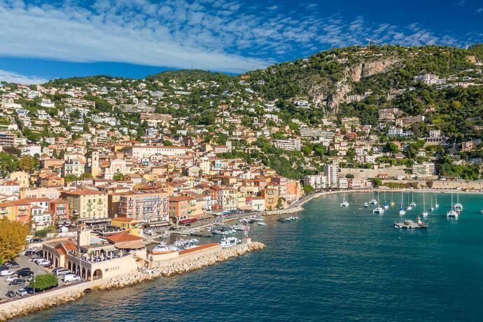 Blick auf den Hafen der Côte d’Azur auf einer Frankreich Reise mit SKR