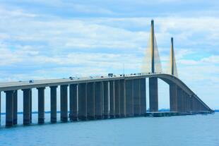 Sunshine Skyway Brücke nahe Tampa