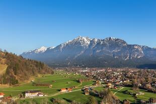 Bergpanorama hinter Garmisch-Partenkirchen